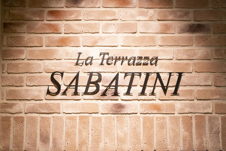 東京駅より地下直結の好立地