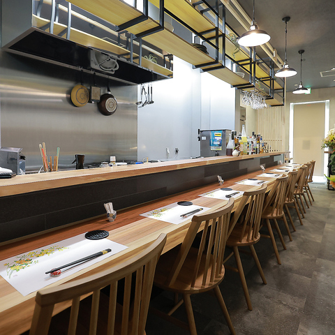 小さな個人店なのでのびのび働けますよ◎