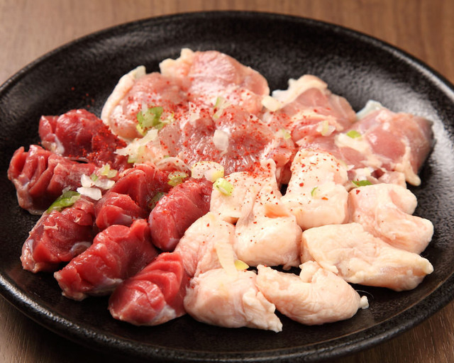 鮮度が命のホルモンを30種類以上ご提供