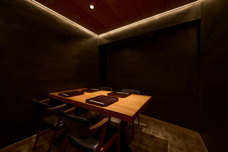 会食にふさわしい個室・4席