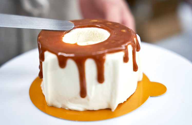 名物のキャラメルシフォンケーキ♪