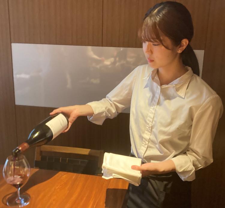 系列店も料理に合わせた日本酒やワインを