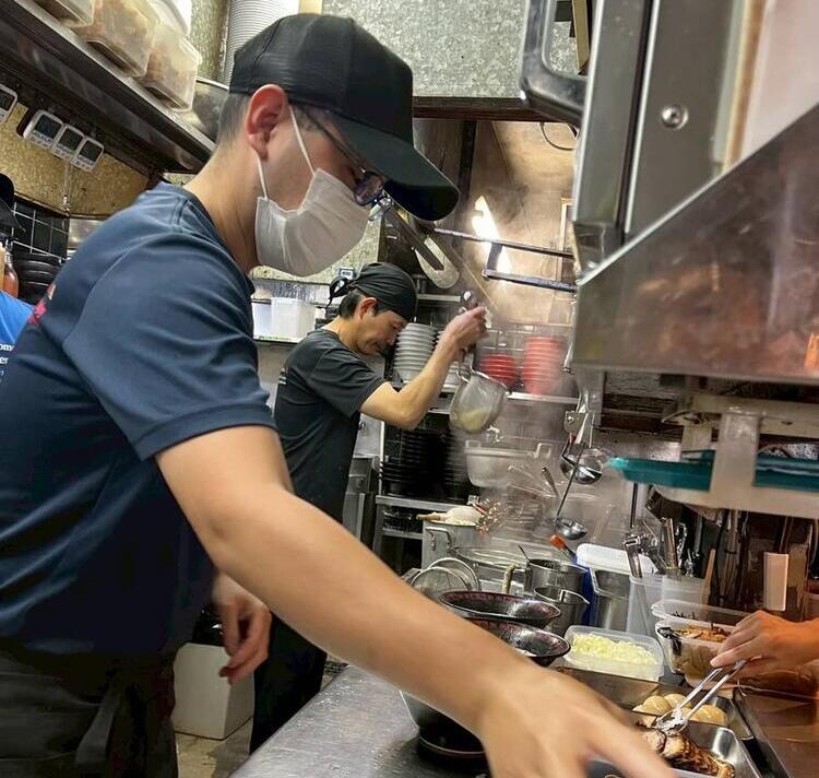 アルバイトは、ラーメン以外の調理を担当◎