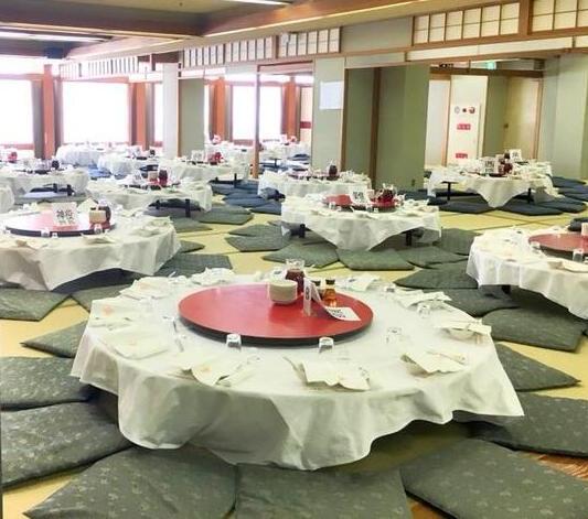 宴会〜レストランまで幅広いスキルを習得♪