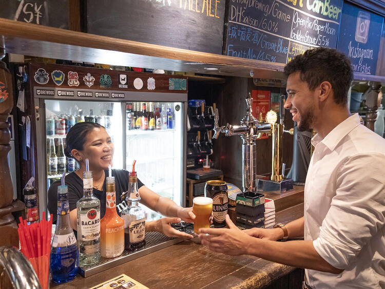 キャッシュオンデリバリースタイル英国パブ