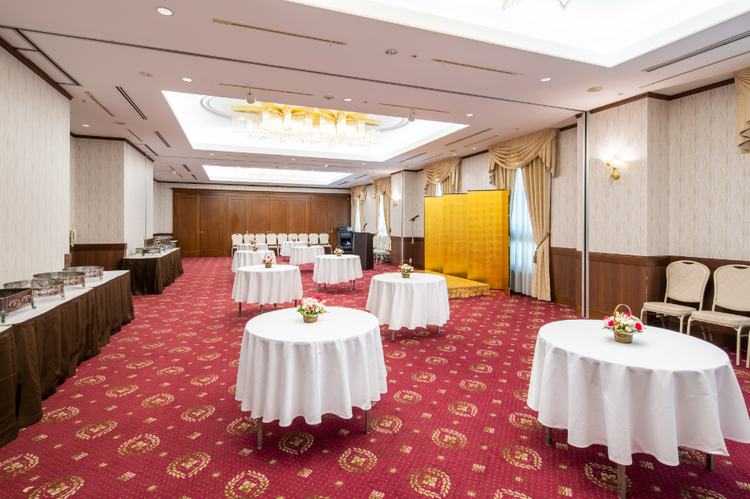 他店舗の視察費用も補助します◎