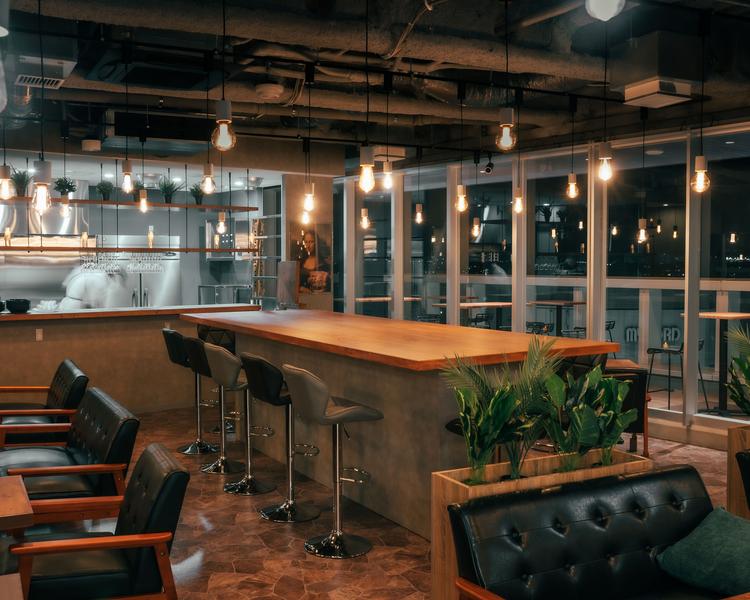 モダンでオシャレな店内。