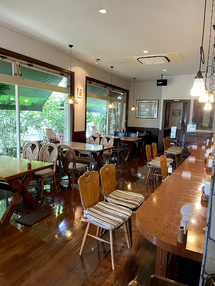 木を基調としたあたたかい空間