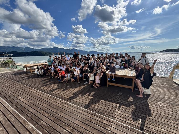 海でのBBQや社員旅行などイベントも有り