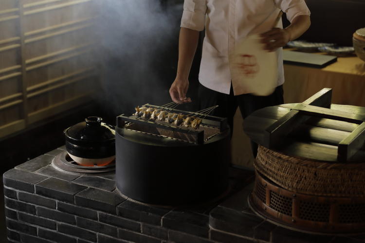 四季の移ろいと里山の食材を活かす