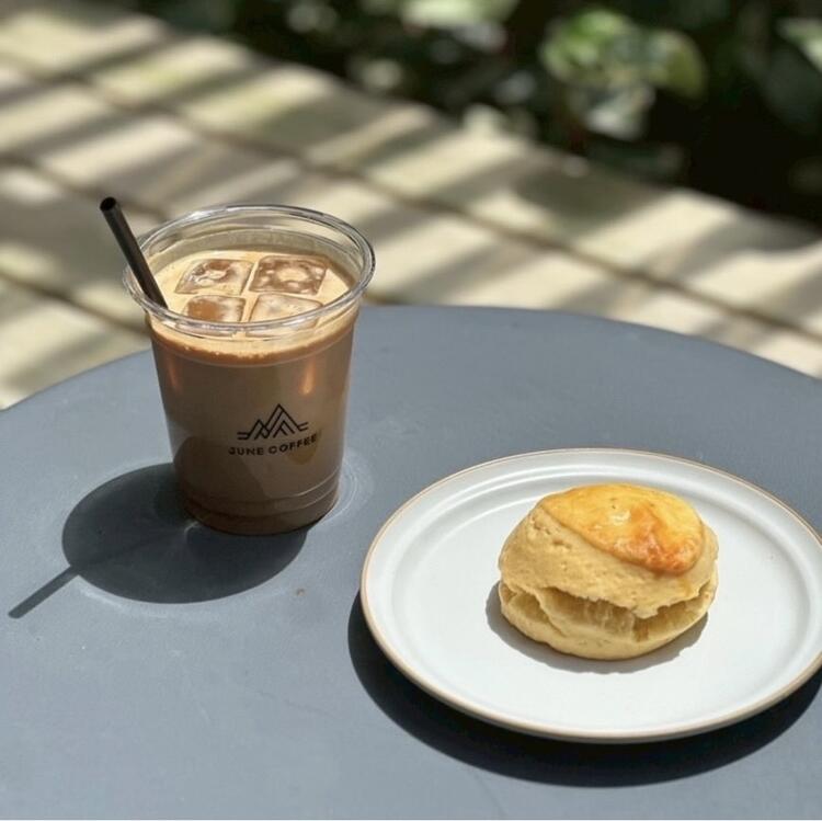 宿泊客のほか、近隣の方々もご来店♪