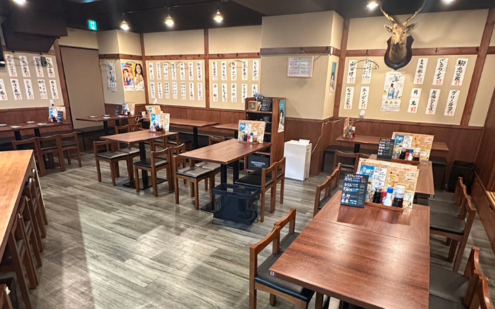 お客さまとの会話も当店で働く醍醐味！