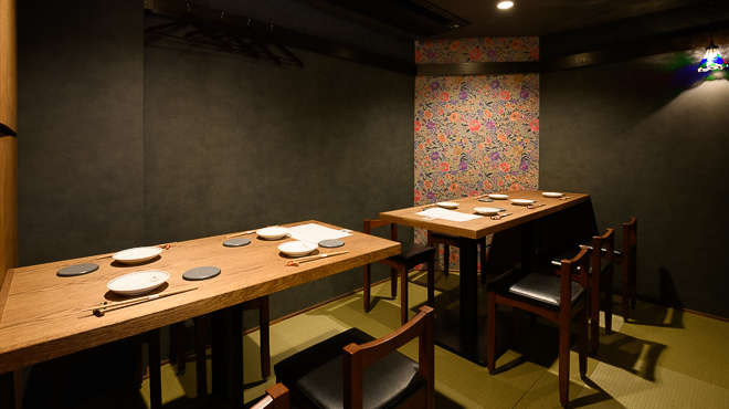 店内はあたたかみのある雰囲気