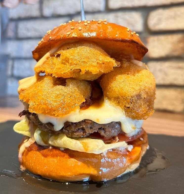 近江牛100％★つなぎを使わないパティ