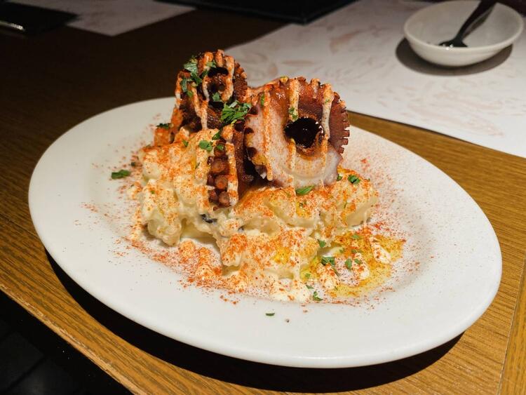 アラカルトからメインまで幅広く学べる◎