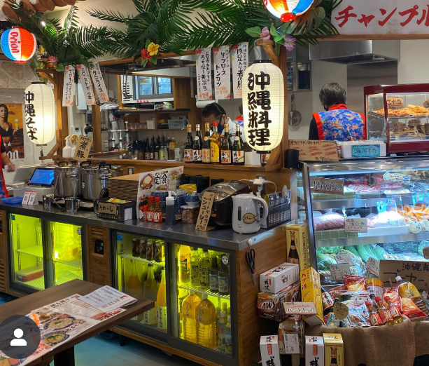 アットホームな雰囲気の店内♪