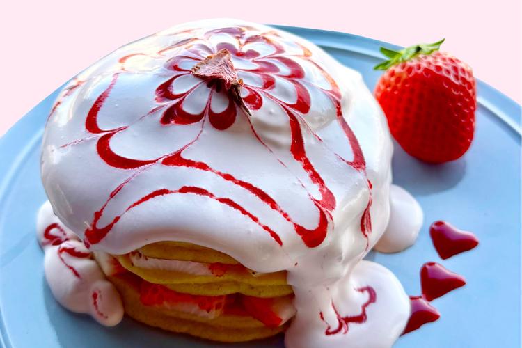 見ても食べても楽しめるパンケーキ♪