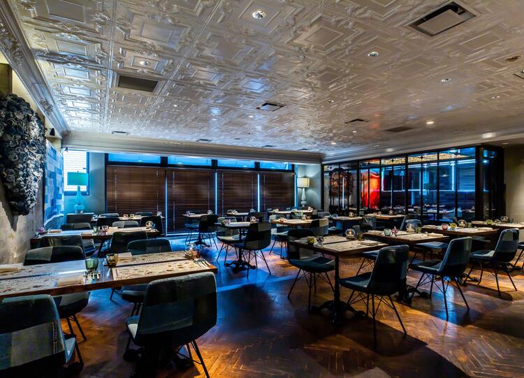 広くて落ち着いた空間で最高の接客を学ぶ