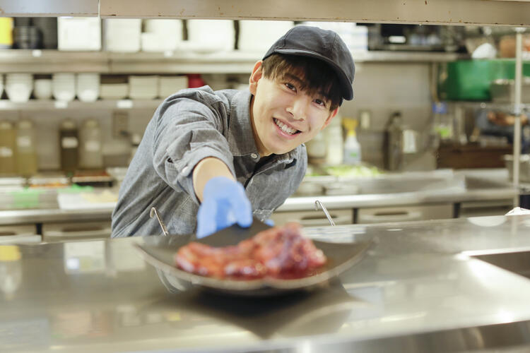 多店舗を展開する安定企業◎