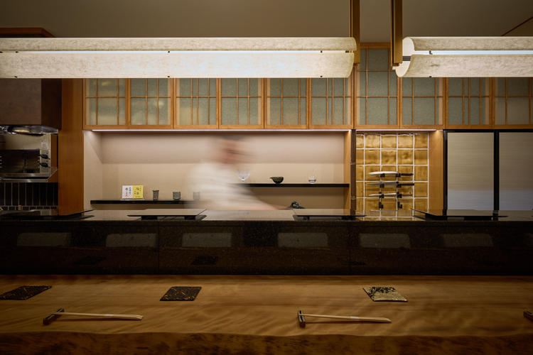 店内は落ち着いた雰囲気