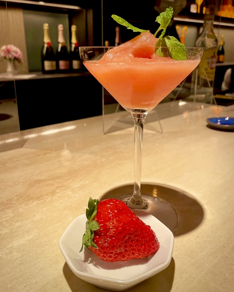 バーテンダーは学生さんもOK◎