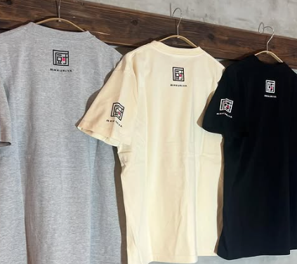 オシャレな制服をご用意しています♪