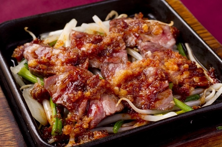 《霧島鶏》や《宮崎牛》をふんだんに使用◎