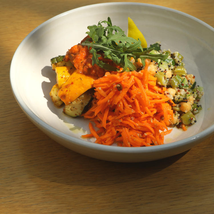 シグネチャーのサラダプレート