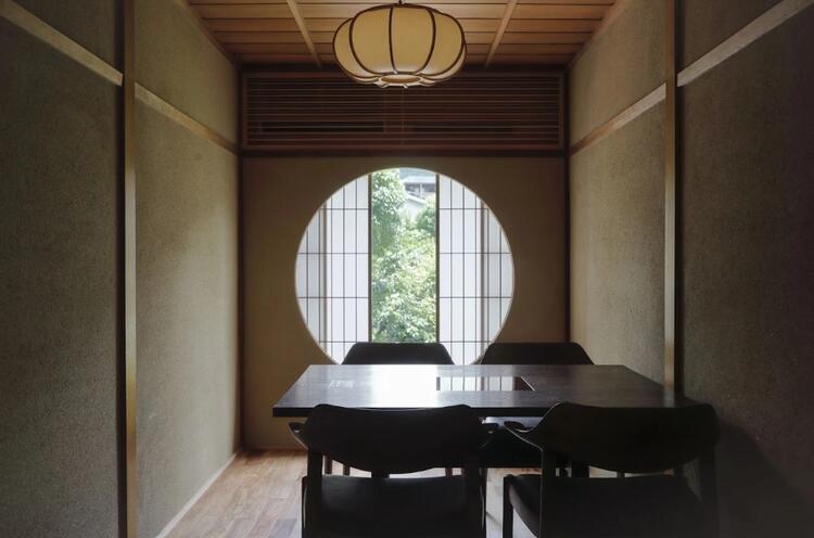 落ち着いた空間で最高のおもてなしを