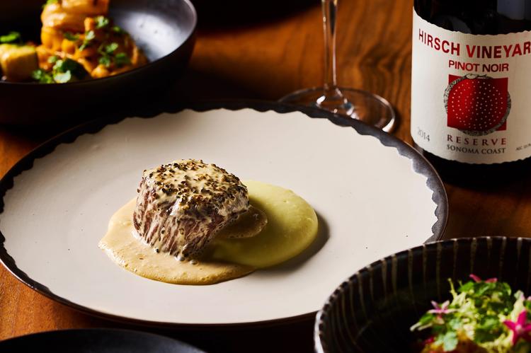 ホテルの顔となるレストランです。