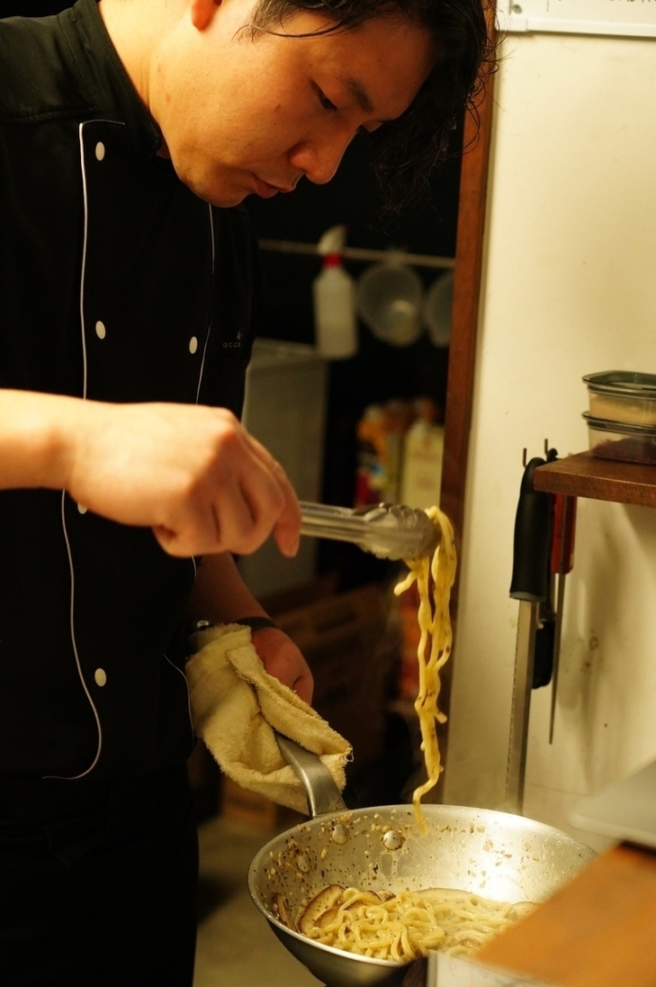 シェフこだわりの技術を間近で学べます◎