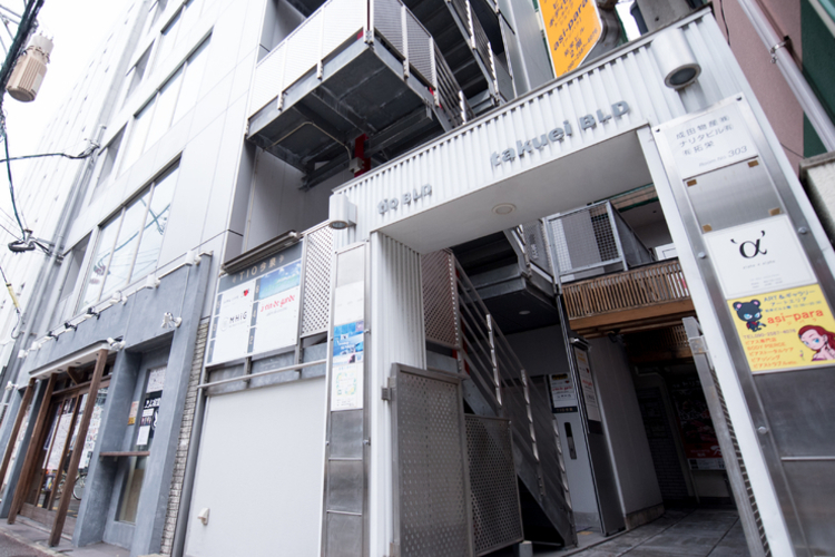 ビルの5階にあるお店です◎