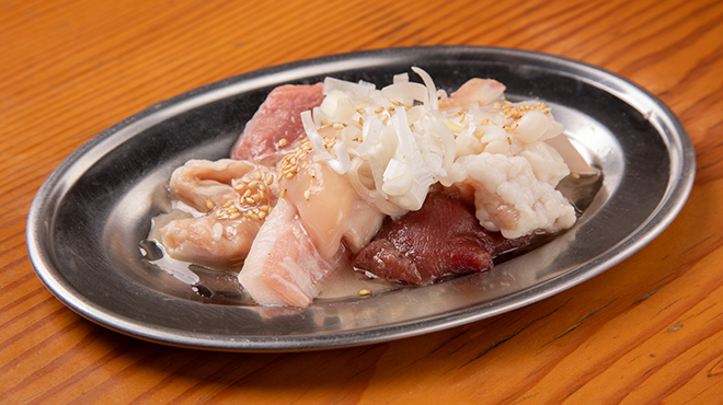 名物〈ごちゃまぜホルモン〉