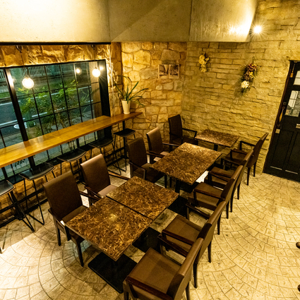 店内は落ち着いた雰囲気