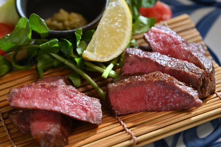 幅広いお客様がご来店！楽しく接客♪