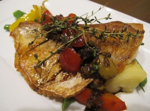 月曜日・火曜日はお休み◎