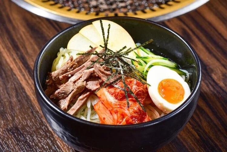 サイドメニューや自家製キムチも人気◎