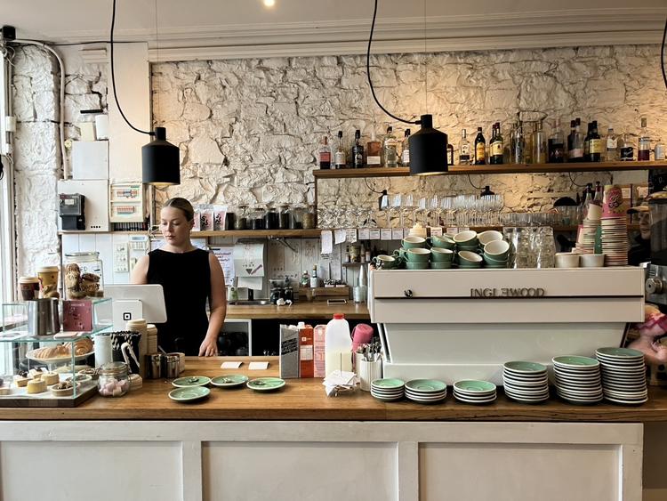 街のランドマークになるお店づくり