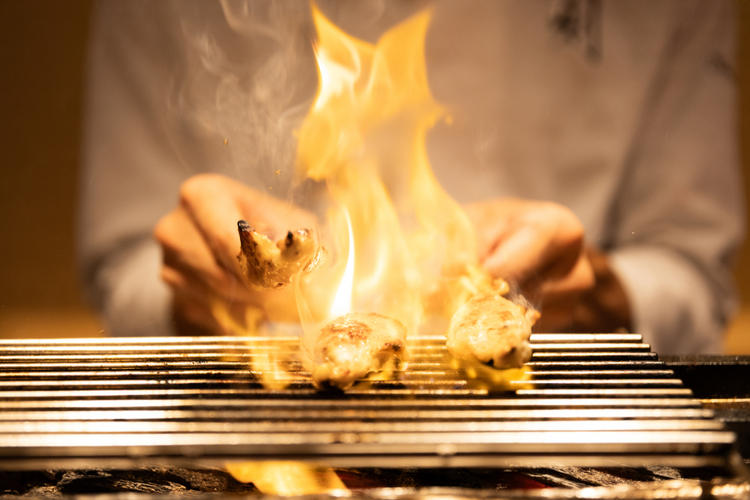 素材・火入れ・空間、すべてにこだわります