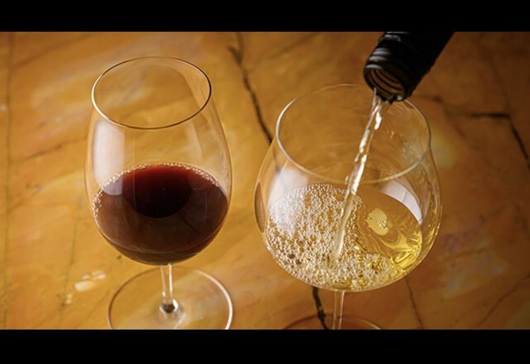 解放的なテラス、キッチン