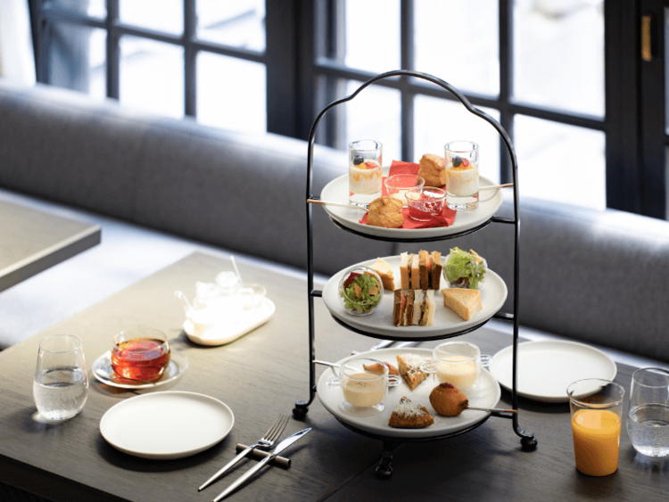 朝食はハイティ―スタイルで提供