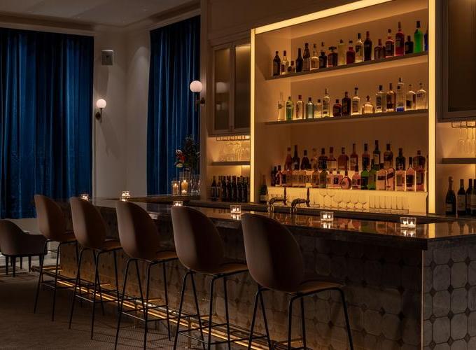 非日常のBAR空間