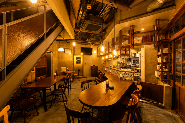 大衆居酒屋の概念を覆すおしゃれ空間
