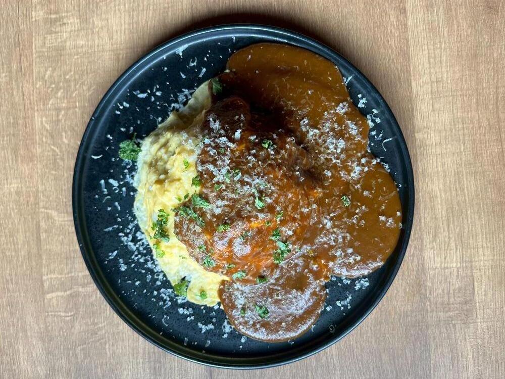 大人気の濃厚デミのオムライス★