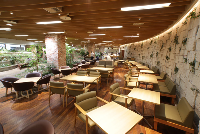 横浜駅近くの商業施設