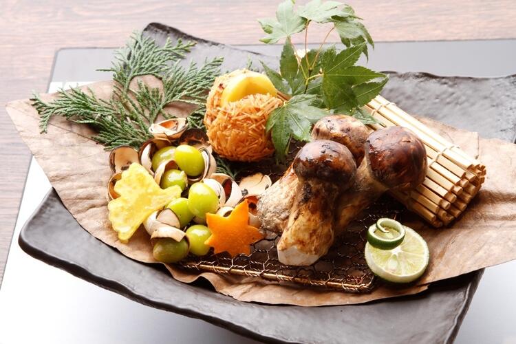 料理長から一流の調理スキルを学べる！