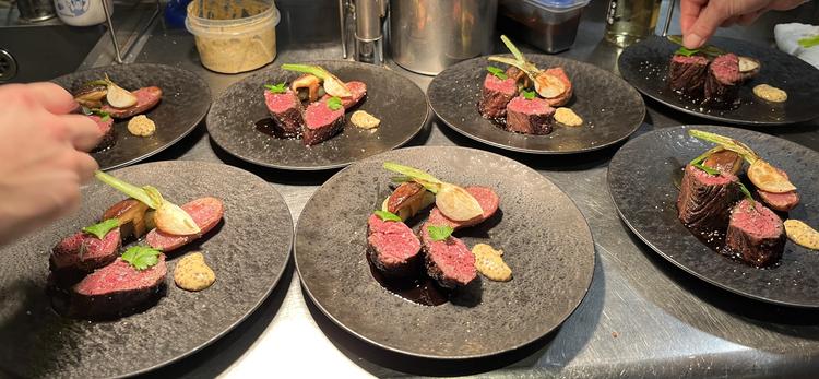 パリのエスプリを感じるビストロ料理