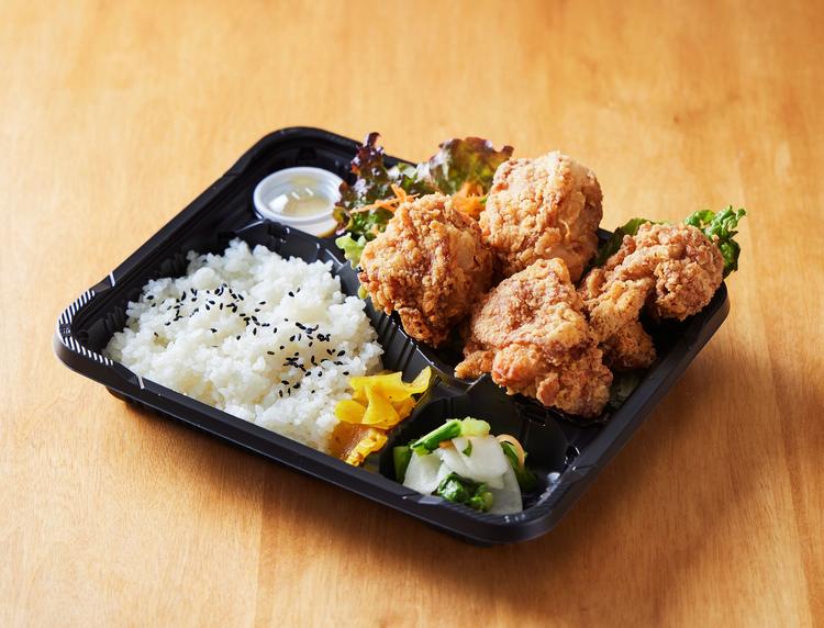 一番人気の『唐揚げ定食』はお弁当でも提供