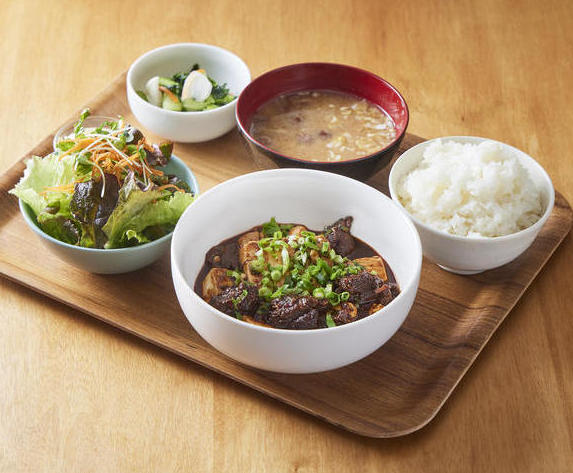 カレーや丼もの、定食などの絶品ランチ♪