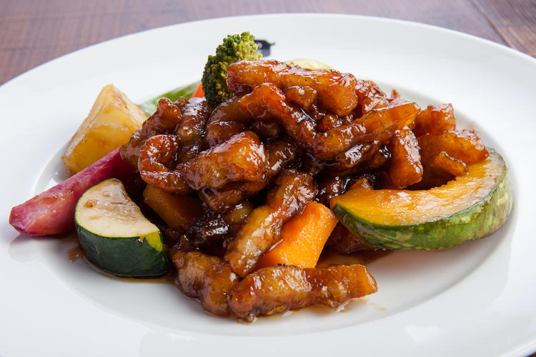 おいしい料理でお客さまを笑顔に！